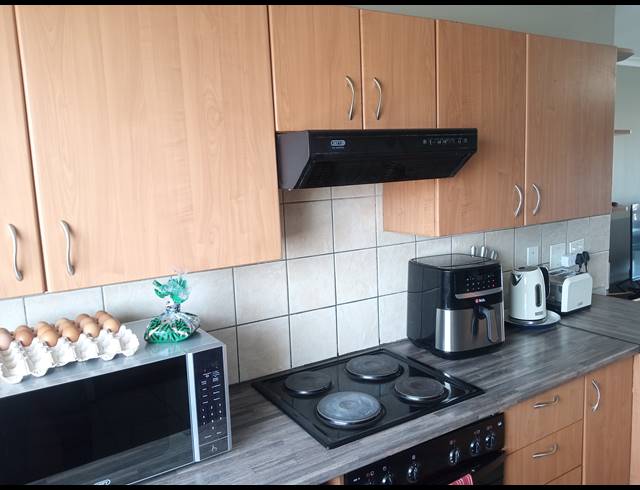 2 BEDROOM APARTMENT FOR SALE IN VAN DYK PARK